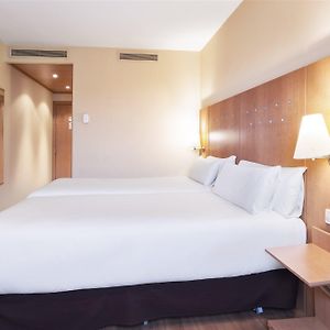 Habitación Estándar con 2 Camas Individuales